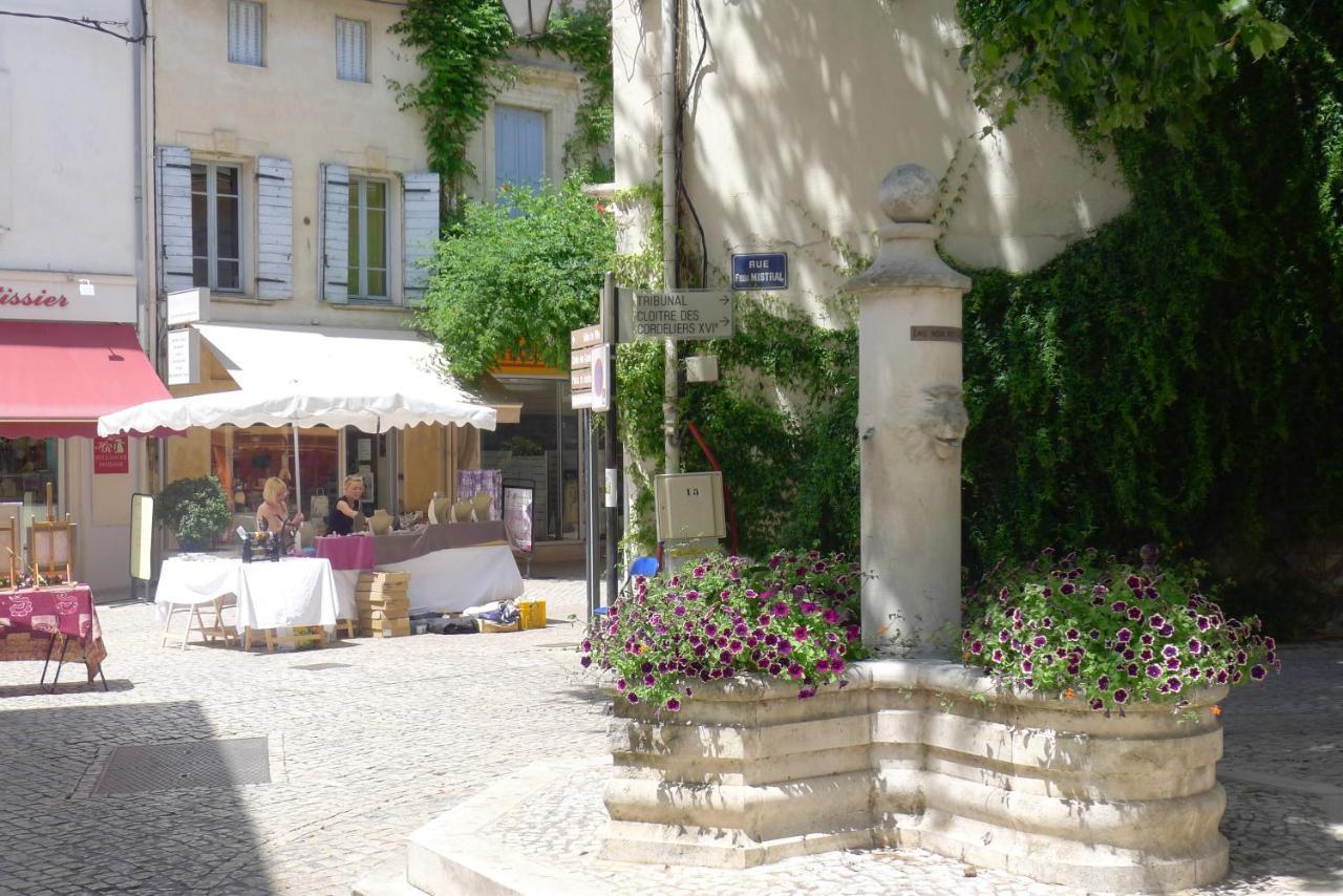 Maison Le Neuf Tarascon Eksteriør billede